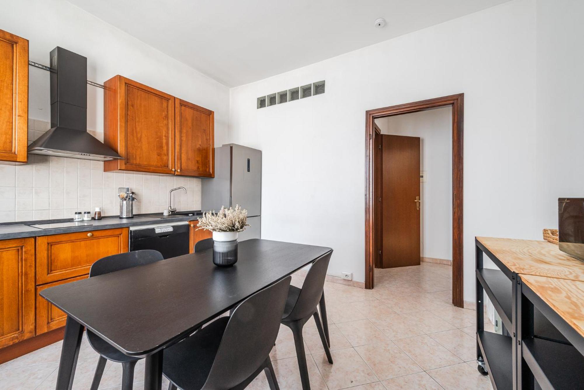 Roma 23, Smartstay Роццано Экстерьер фото