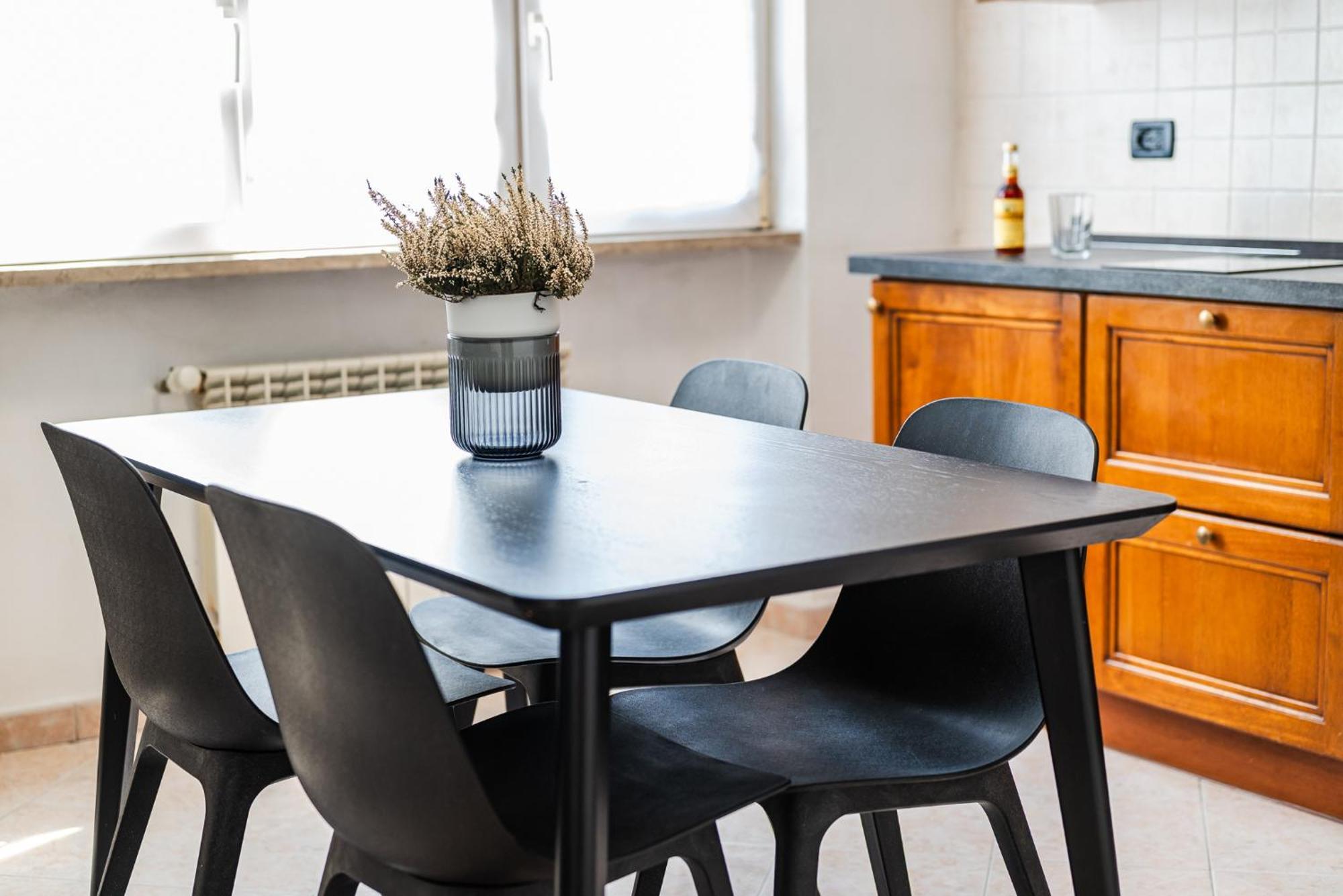 Roma 23, Smartstay Роццано Экстерьер фото