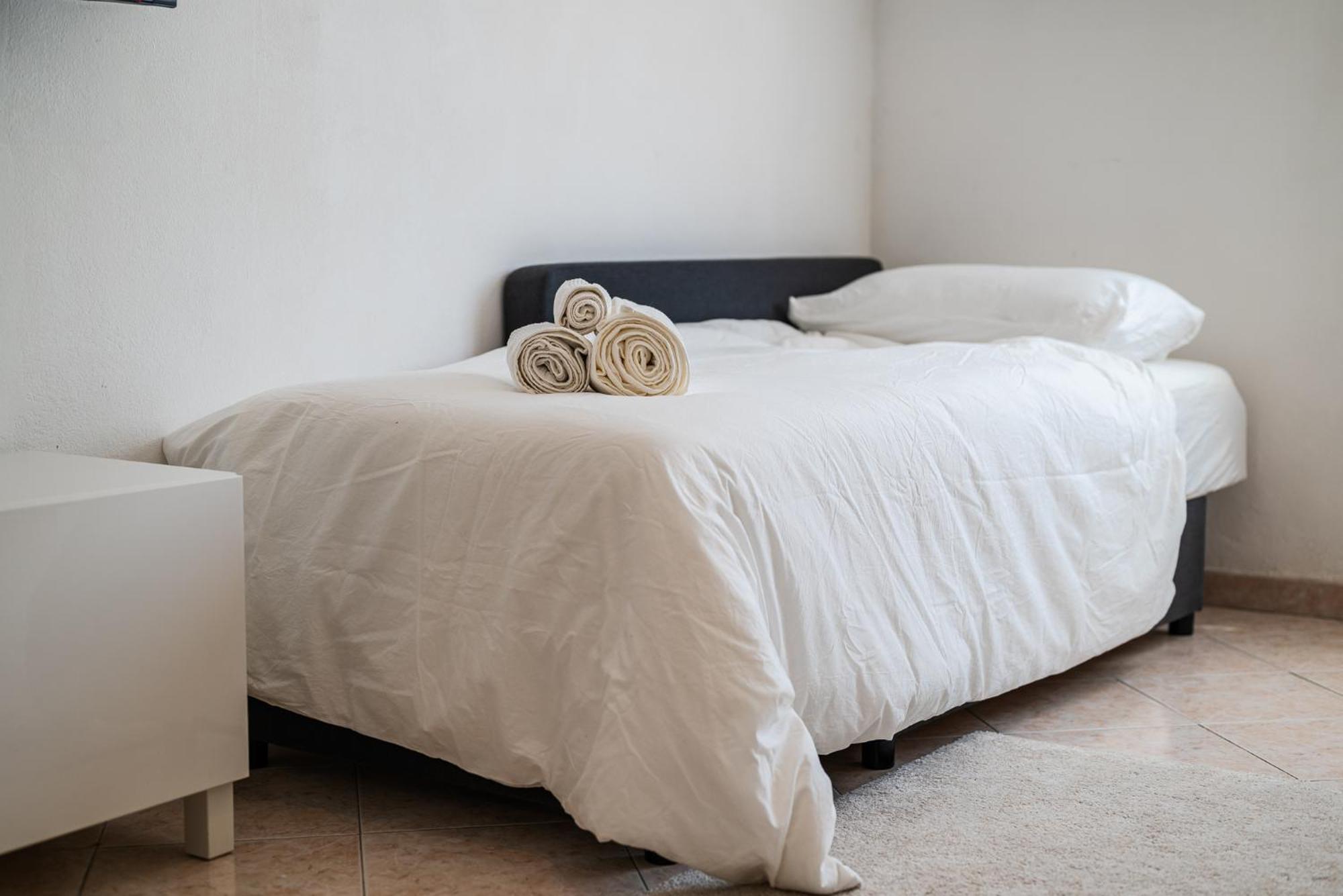 Roma 23, Smartstay Роццано Экстерьер фото