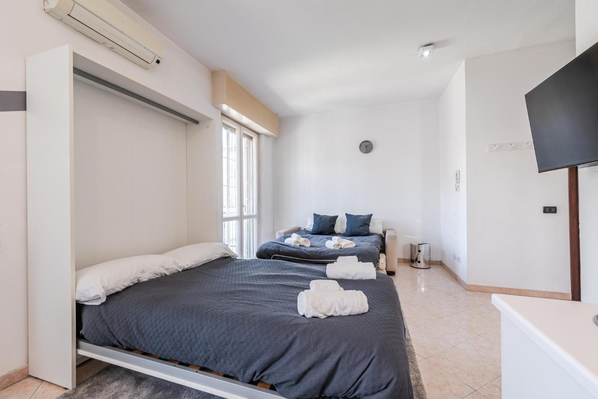 Roma 23, Smartstay Роццано Экстерьер фото