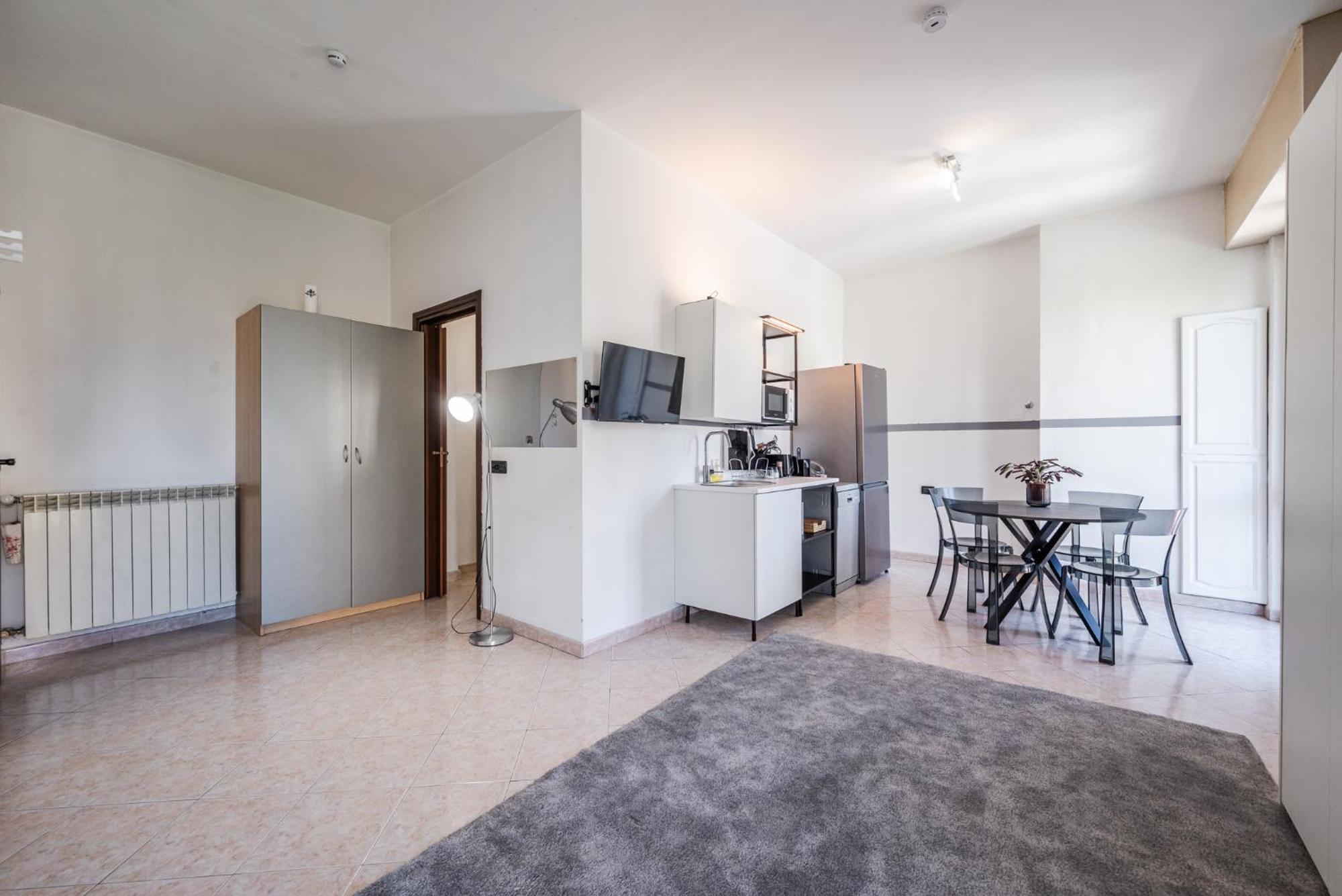 Roma 23, Smartstay Роццано Экстерьер фото