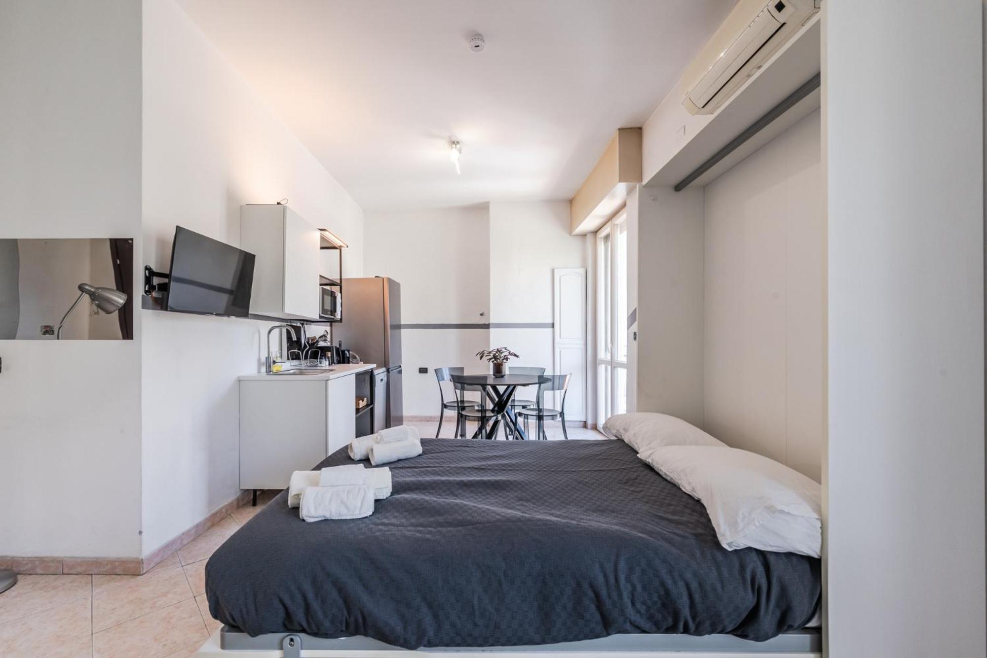 Roma 23, Smartstay Роццано Экстерьер фото